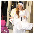Weihnachtsengel-HOWOGE-Verteilung-von-give-aways